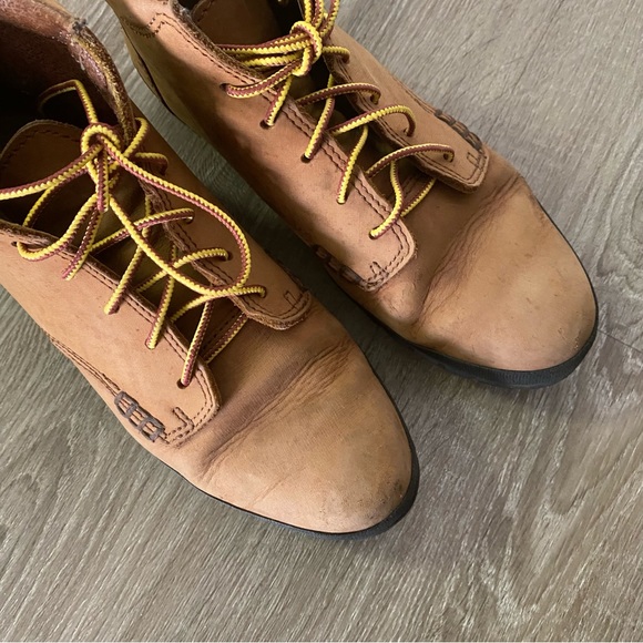 Waterproof Timberland Boot in Wheat Nubuck - Picture 2 of 6